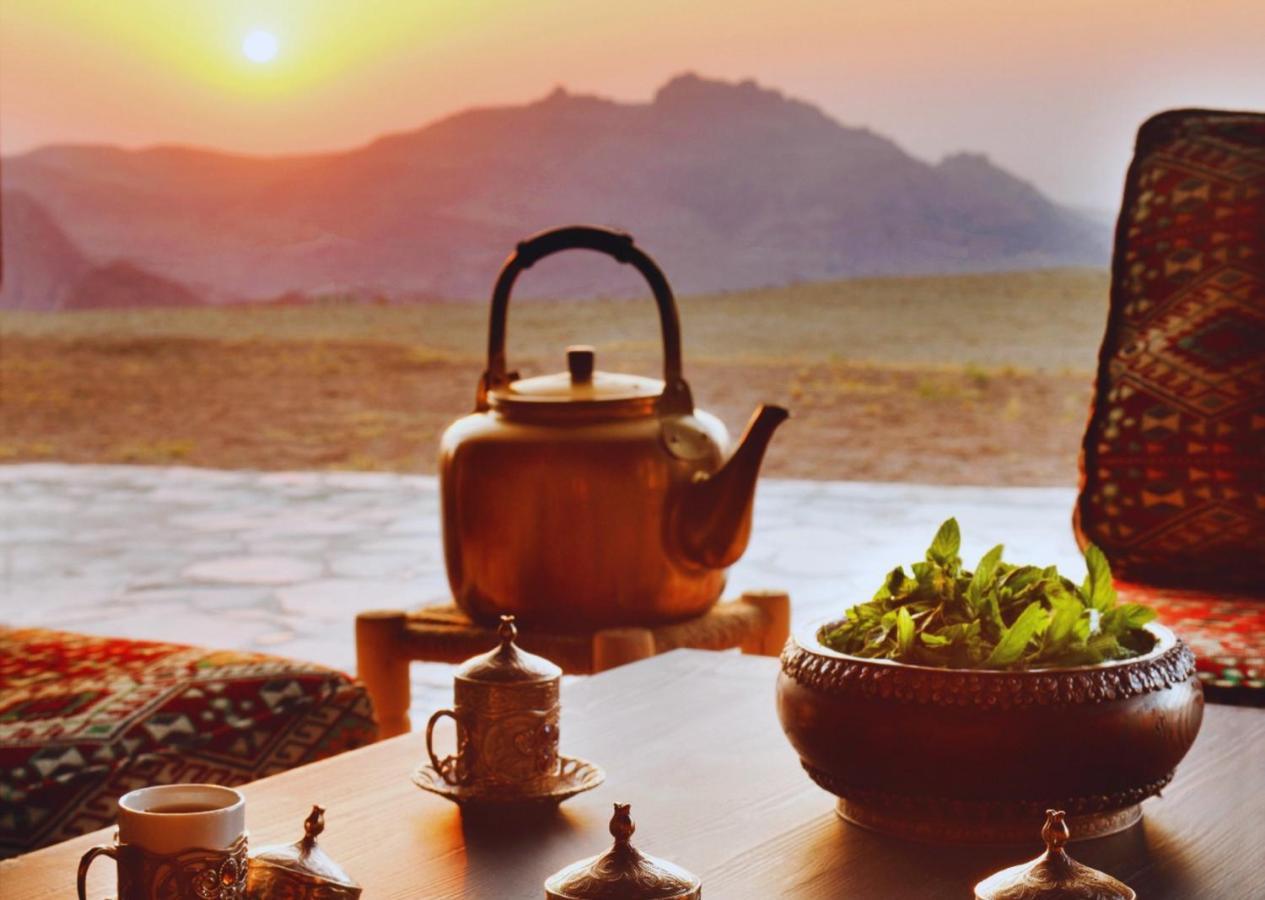 Grand Mercure Petra Wadi Musa Exterior photo