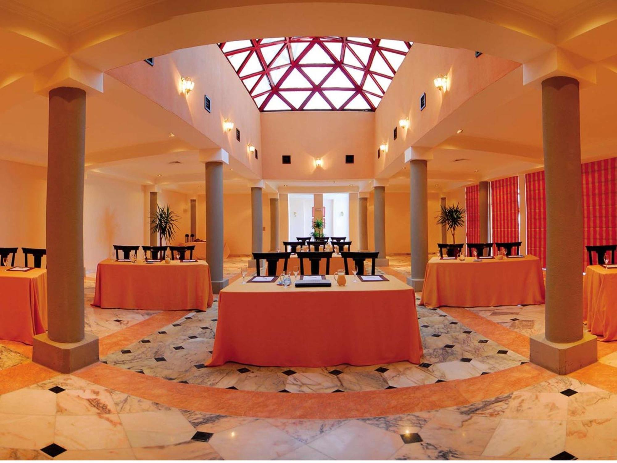 Grand Mercure Petra Wadi Musa Exterior photo